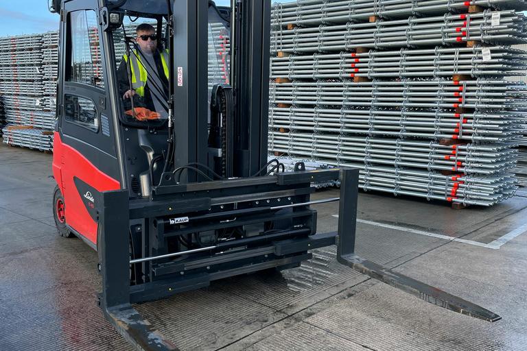 Gabelstapler Referenz