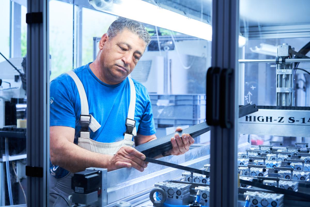 Milling of plastic parts